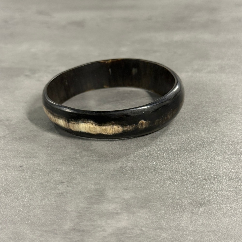Handmade Bangle Women OS Natural Horn Wood Black Cream Organic EUC Afria Asia